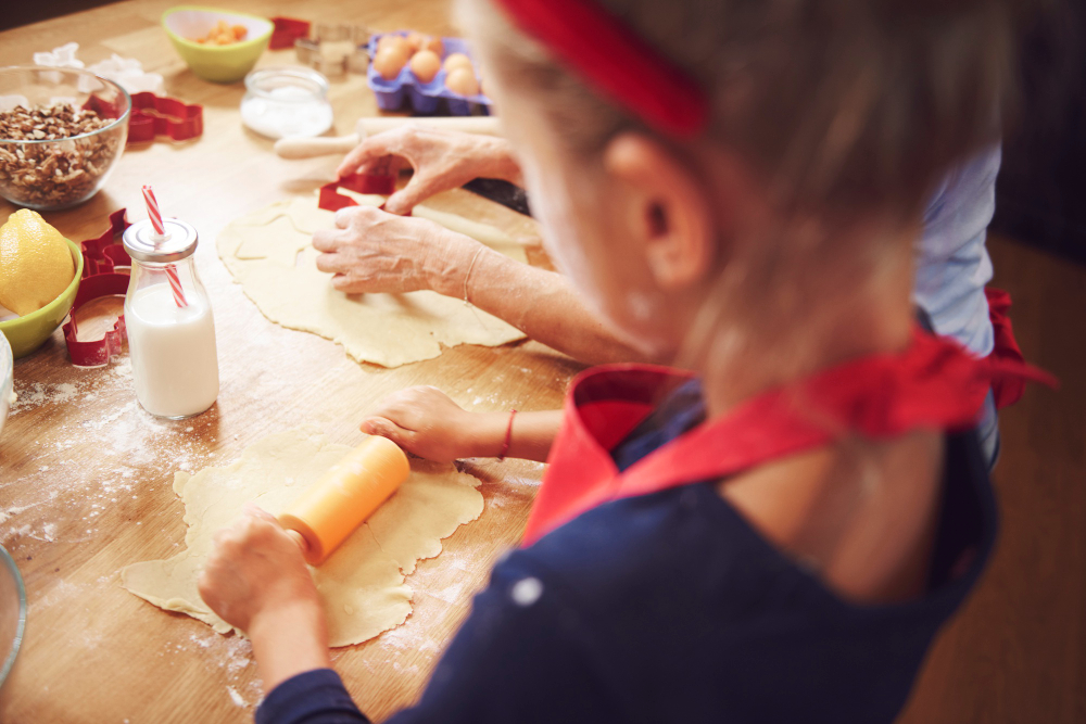 child baking a pie